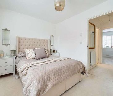 Banbury, Oxfordshire, OX16 - Photo 3