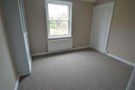 Bedroom Terraced Cottage In Wonersh, GU5 - Photo 3