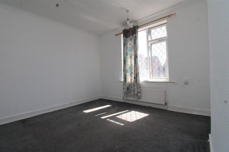 Belsize Avenue, Peterborough - Photo 5