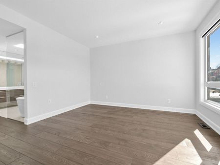 For Lease - 520 McRoberts Avenue, Toronto, Ontario - Photo 5