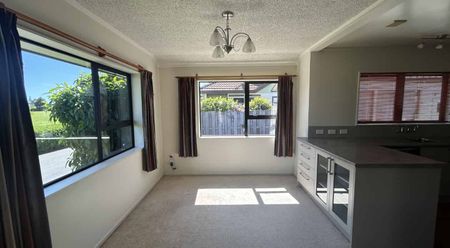 Sunny, Low-Maintenance Home in a Prime Tahunanui Location - Photo 4