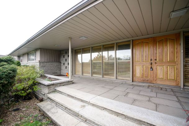 For Lease - 16 Carousel Court, Toronto, Ontario - Photo 1