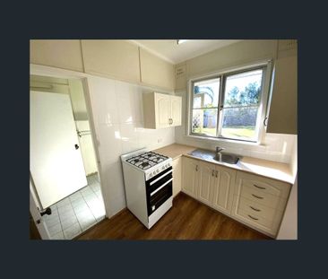 Family Home! - Photo 2