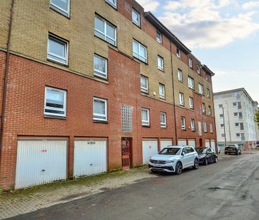 2 bed flat to rent in Whiteinch, Glasgow, G14 - Photo 1