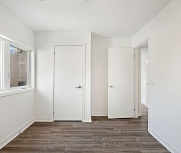 For Lease - 40 Ed Clark Gardens Unit# Th1, Toronto, Ontario - Photo 5