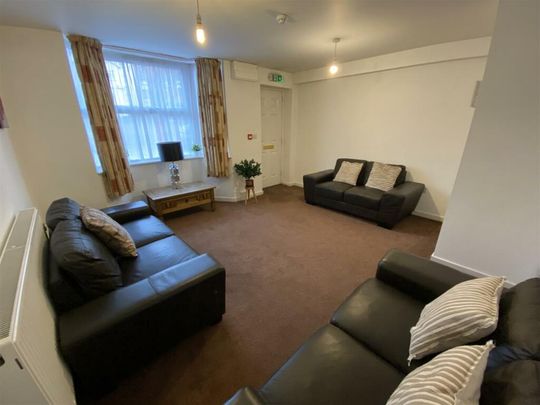 Hearsall Lane Room 3 - Photo 1