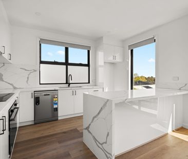 Spacious 4-Bedroom Family Home in Prime Meadow Heights Location - Photo 3