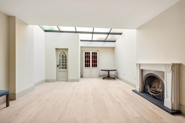 3 bedroom terraced house to rent - Photo 1