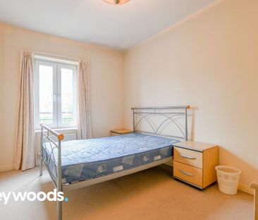 2 bed flat to rent in Victoria House, Scholars Court, Penkhull, Sto... - Photo 4