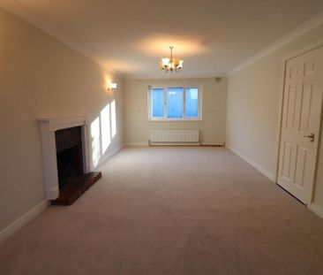 4 bedroom detached house to rent - Photo 5