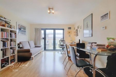 1 bedroom flat to rent - Photo 2