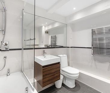 Putney Hill, SW15 - Photo 2