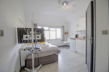 House share to rent - Photo 4