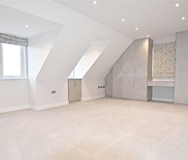 2 bedroom penthouse to rent - Photo 2