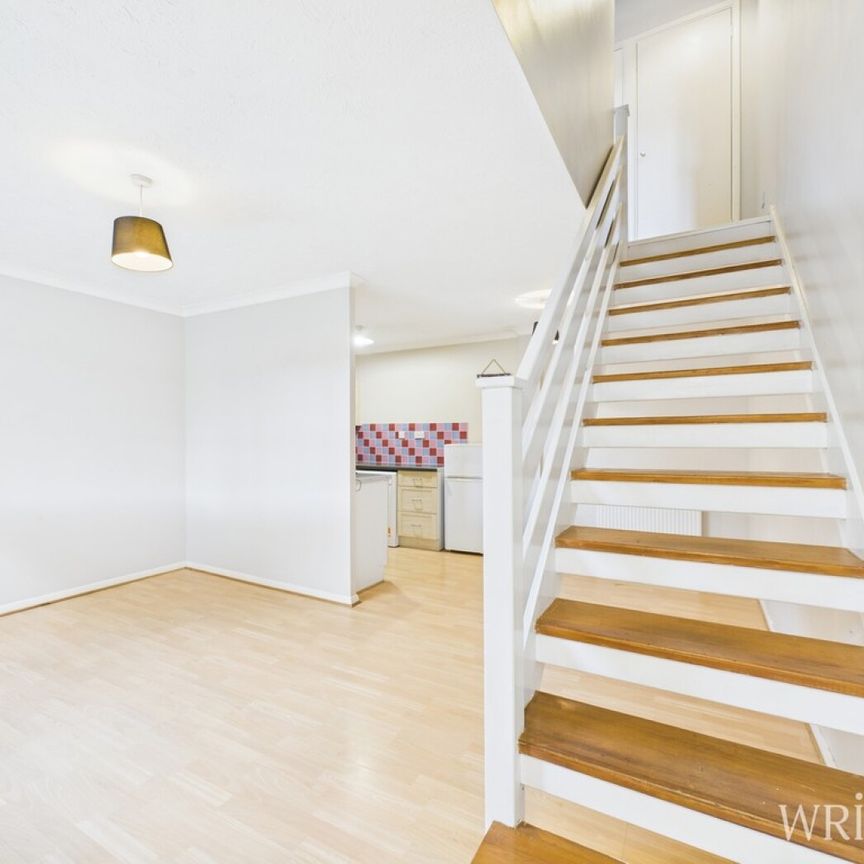 1 bedroom Cluster Home - WADNALL WAY, KNEBWORTH. - Photo 1