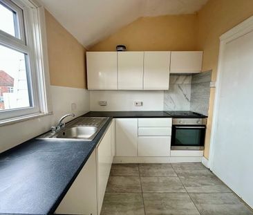 High Street, Gosport - Photo 2