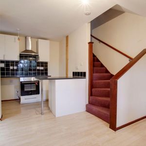 1 bedroom property to rent - Photo 2