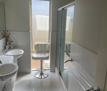 East Victoria Park - Photo 5