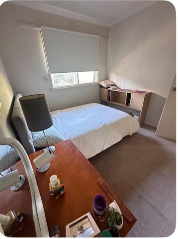 Elsternwick - Photo 3