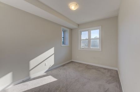 For Lease - 1989 Ottawa Street Unit# 21A, Kitchener, Ontario - Photo 3