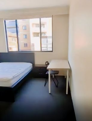 818 Anzac Parade, Sydney - Photo 1