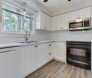 For Lease - 17 Larkdale Crescent, Essa, Ontario - Photo 1