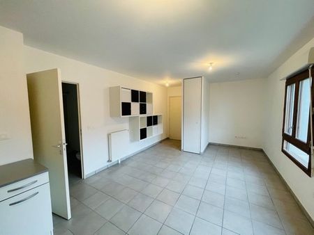 APPARTEMENT T1 A LOUER - Photo 3