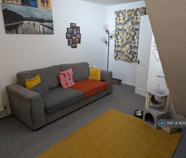 3 bedroom terraced house to rent - Photo 2