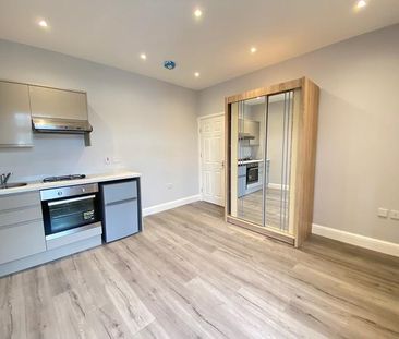 Studio to rent - Photo 3