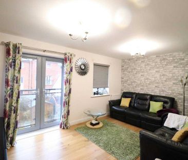 4 bedroom semi-detached house to rent - Photo 2