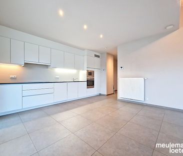 Rustig gelegen recent appartement met parking - Photo 5