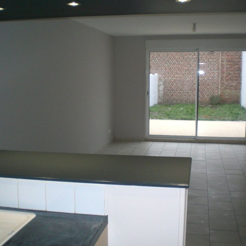 Location Maison 5 pièces 105m² - Photo 1