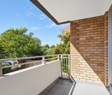 2/62 Middle Head Road, - Photo 1