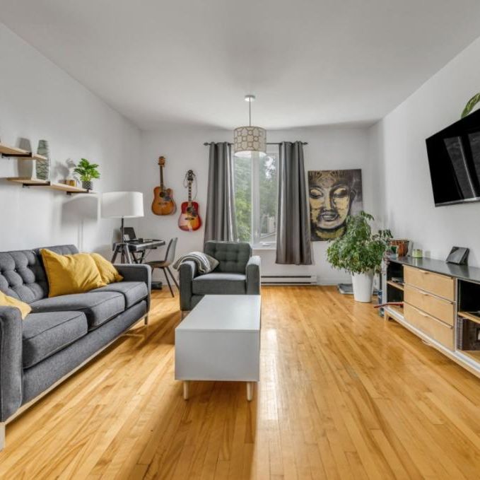 Grand logement 4½ à louer pour juillet - Photo 1
