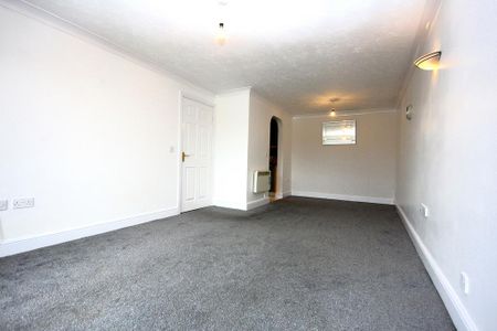 2 bedroom terraced house to rent - Photo 4