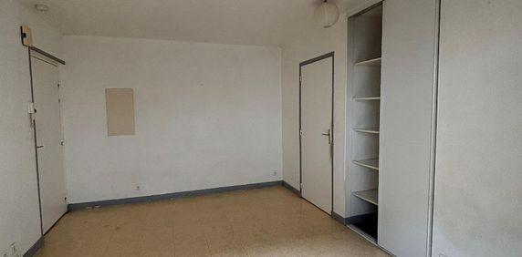 Location Appartement 1 pièce 20m² CLERMONT FERRAND 63000 - Photo 2