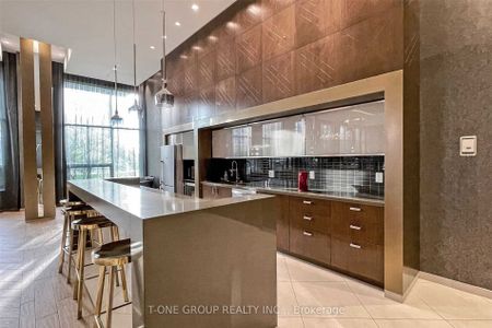 For Lease - 28 Uptown Drive Unit# 723, Markham, Ontario - Photo 3