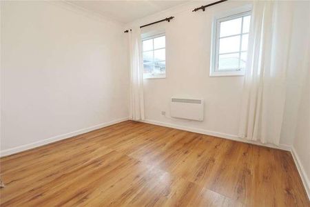 Kingsmead, Kings Road, Woking, Surrey, GU21 - Photo 2