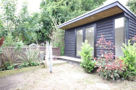 1 bedroom maisonette to rent - Photo 3