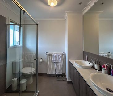 Contemporary Family Living in Mayfield Estate - Photo 1