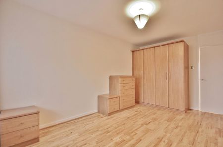 Rosedene, Christchurch Avenue, Queen's Park, London, NW6 - Photo 2