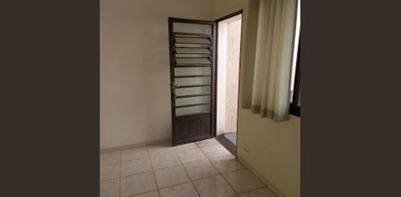 Casa para alugar com 223m², 3 quartos e 4 vagas - Foto 2