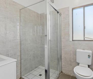 Beautiful 4-Bedroom Home in St Marys - Photo 3