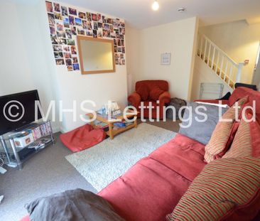 4 Bedroom Mid Terraced House for rent in Hartley Avenue - Photo 1