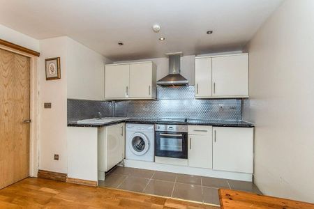 1 bedroom flat to rent - Photo 5