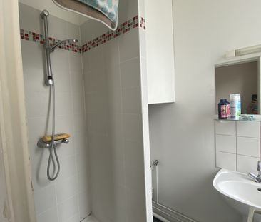 APPARTEMENT T2 NON MEUBLÉ - PROCHES COMMODITES - Photo 4