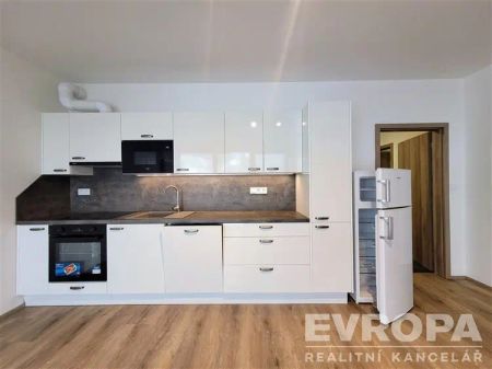 Pronájem bytu 2+kk, 57 m - Fotografie 4