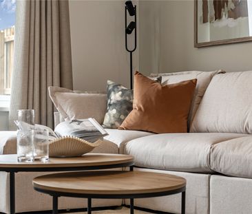 Alma Gardens, Deepcut, Camberley, Surrey, GU16 - Photo 3