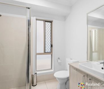 Charming Family Home in Flagstone - Photo 5