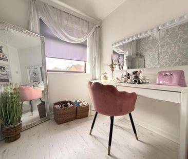3 bedroom semi-detached house to rent - Photo 6